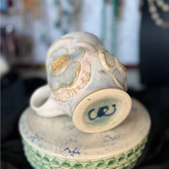 Handcrafted Floral Ceramic Mug - Picture 3 of 6